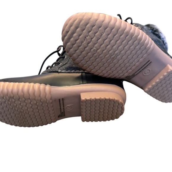 Report Footwear Ulisses Women's Gray Fur-Lined Boots Sz 6 - Picture 2 of 8